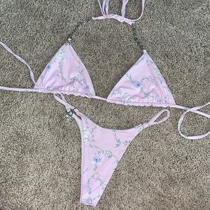 Frankie’s bikini set